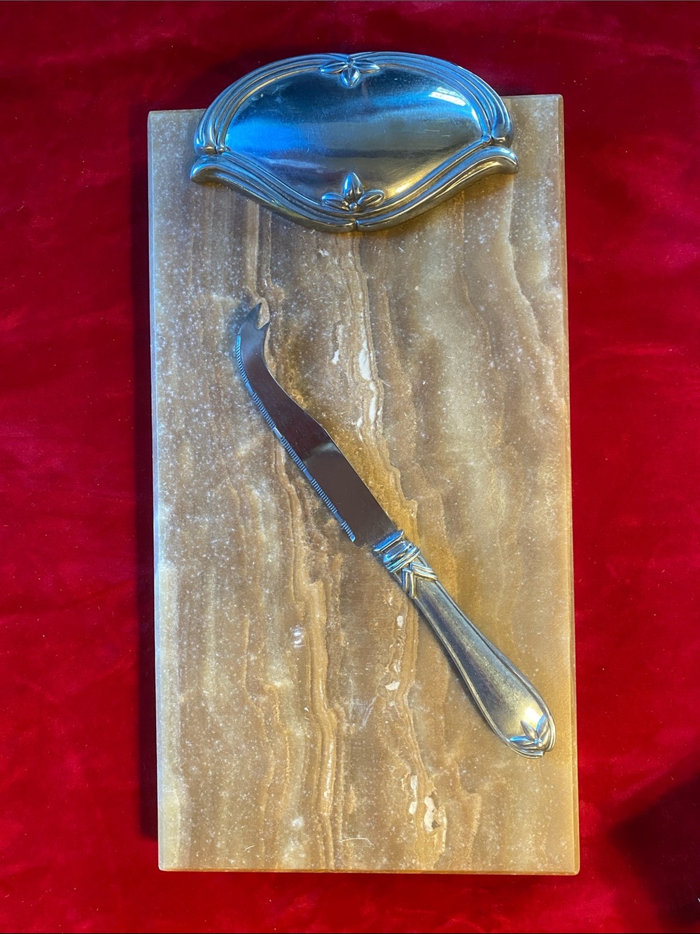 Arthur Court American Traditional Onyx Cheese Board and Knife